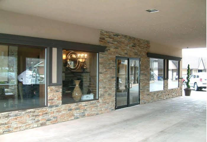 Talbot Trail Inn & Suites Leamington Εξωτερικό φωτογραφία
